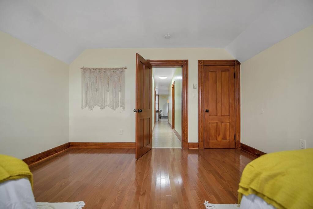 Golden Gem In Heart Of East Rock Quiet 3Br Near Dt And Yale Apartman New Haven Kültér fotó